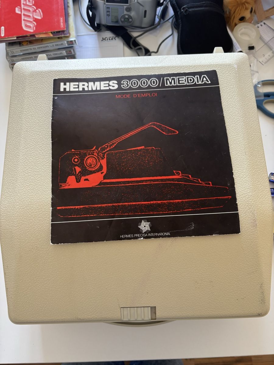 Macchine da scrivere: Machine à écrire HERMES 3000 – Usato da La Chaux-de-Fonds venduto da DANIELA19961996 2