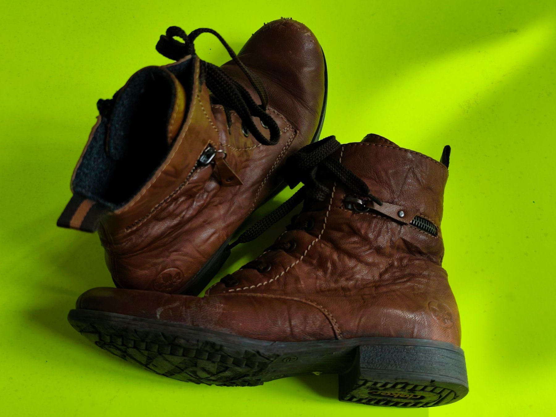 Rieker Damenschuhe: Bottines fourrées – Gebraucht aus Delémont von antioque