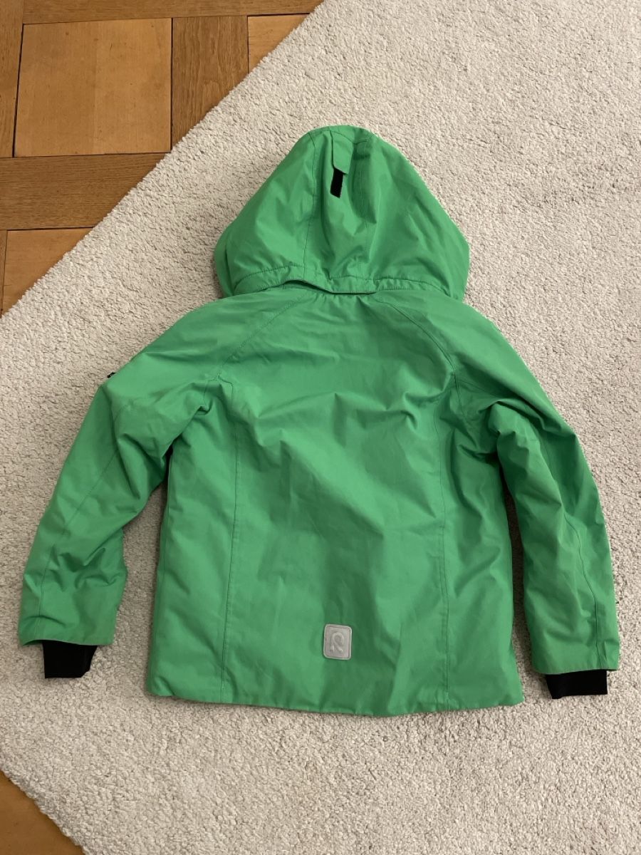 Reima Giacche & Cappotti: Reima Winterjacke, Gr. 128, grün – Usato da Zürich venduto da ricflix 7
