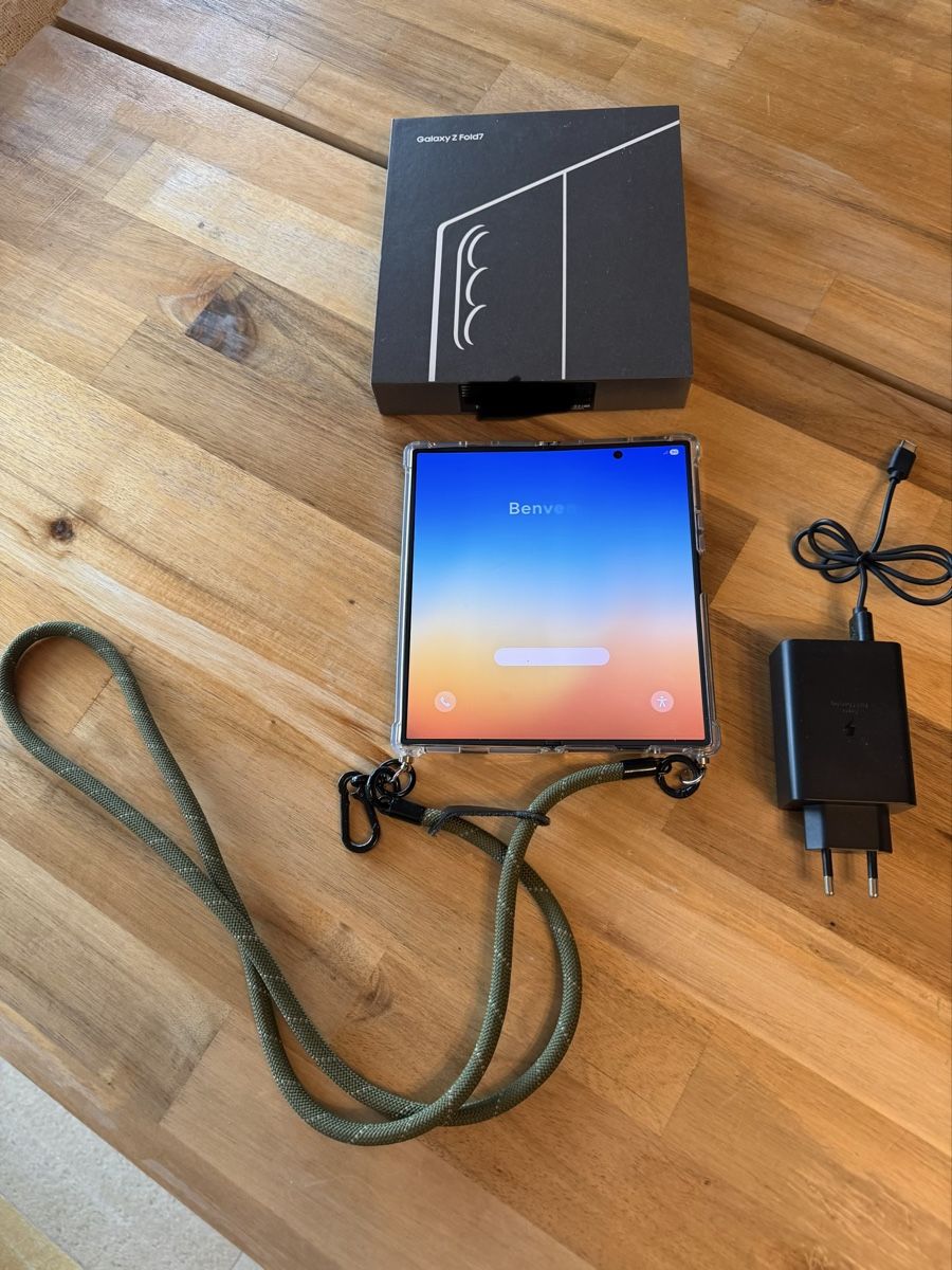 Samsung Telefoni cellulari / Smartphones: Samsung Z Fold 7 512GB Shadow Blue – Nuovo (secondo la descrizione) da Samstagern venduto da LeoW80
