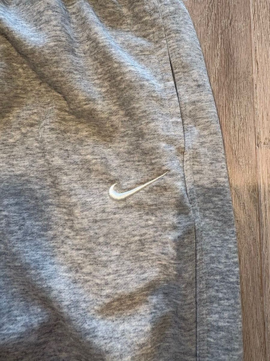 Nike Pantaloni: Nike jogging Hose – Usato da Yens venduto da Tone_Y7 1
