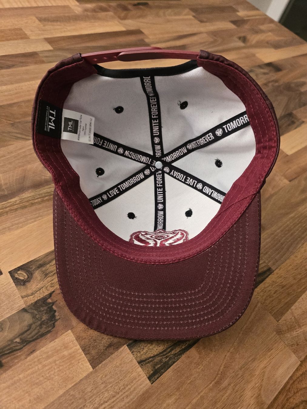 Copricapi, berretti & cappellini: Tomorrowland Cap / Kappe – Usato da Bern venduto da bumae93 2