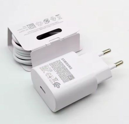 Unità & Adattatore: Samsung USB-C Schnellladeadapter - Neu – Nuovo e nell'imballaggio originale da Hohentannen venduto da MagmaCollectibles