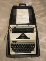 Machine à écrire Adler Gabriele 25 vintage avec valise