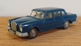 Mercedes 600 von Wiking