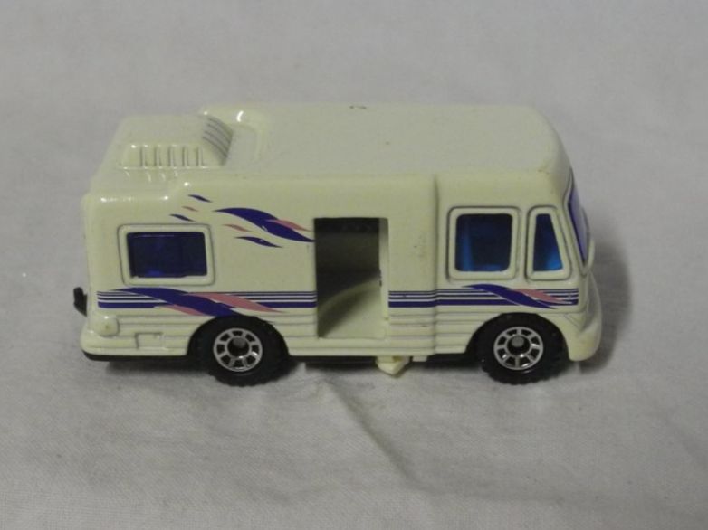 Matchbox Modellini d'auto: MATCHBOX  TRUCK  CAMPER  1998  UNBESPIELT – Usato da Gurtnellen venduto da Murmeli99 4