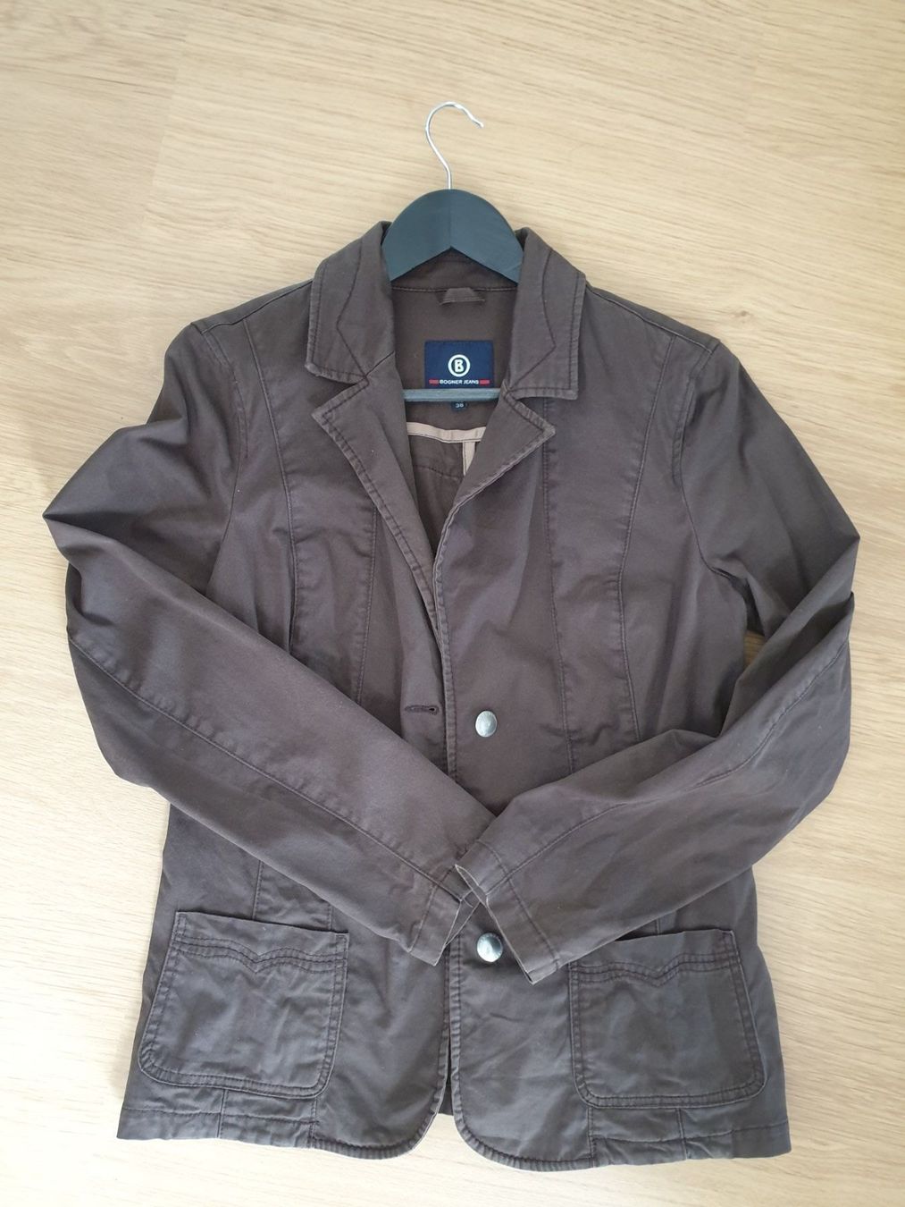 Bogner Giacche: Bogner Blazer braun, Gr. 38 – Usato da Biberist venduto da Nicelotti