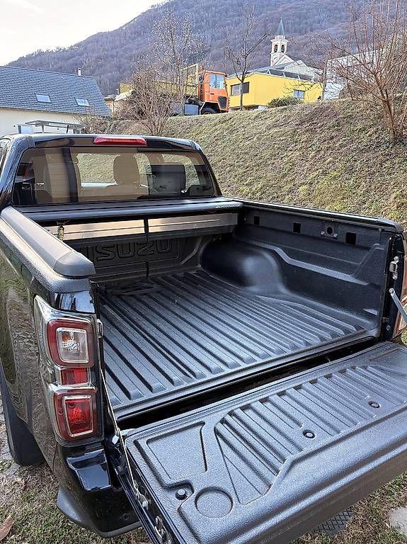 Alle Autoersatzteile: Vendo copertura cassone pik-up – Gebraucht aus Cadenazzo von Danny_D 1