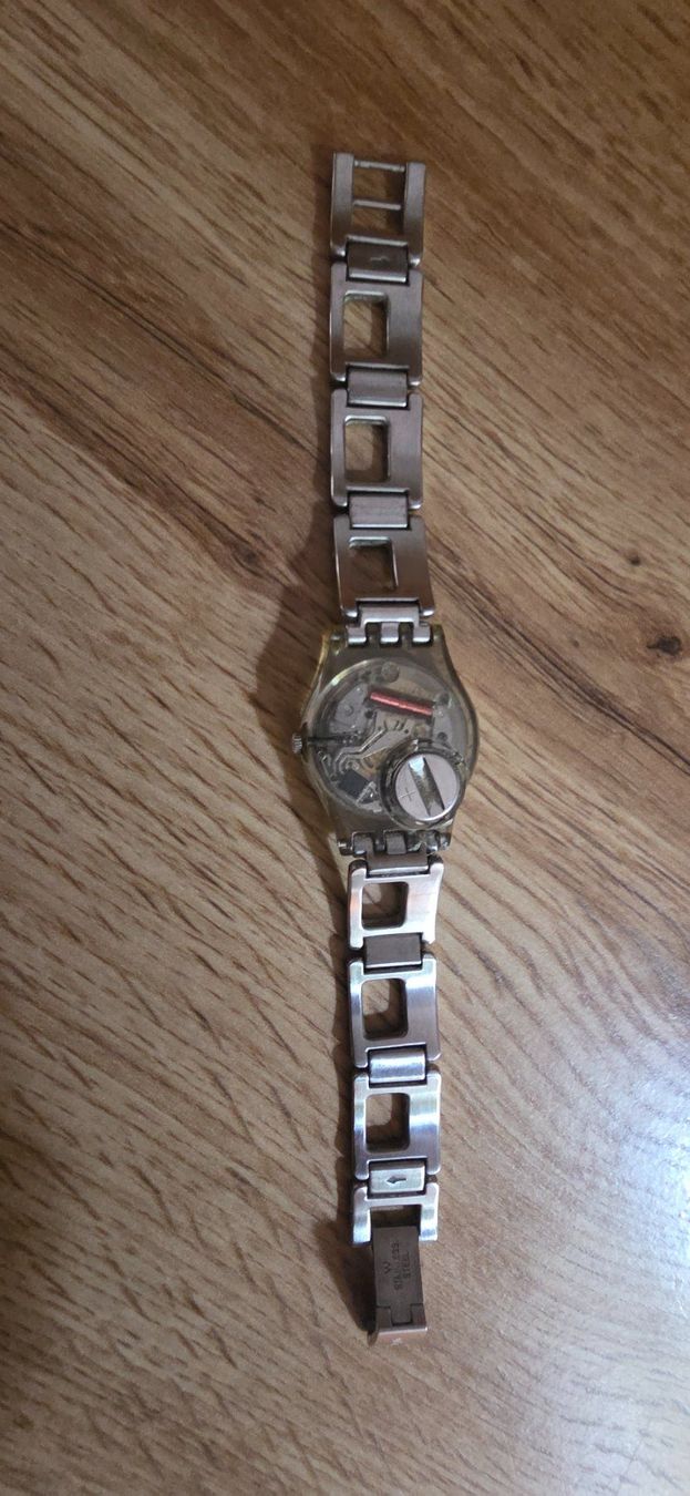 Swatch Uhren: Montre  " Swatch " – Gebraucht aus Moléson-s-Gruyères von inf_8z6n 3
