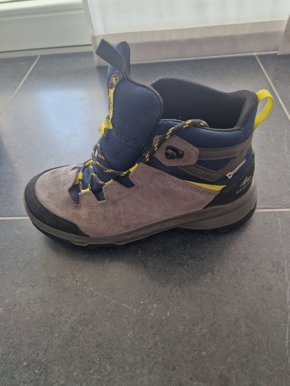 Scarpe per ragazzi: Scarpone Montagna bimbo – Usato da Massagno venduto da fabionyc 1