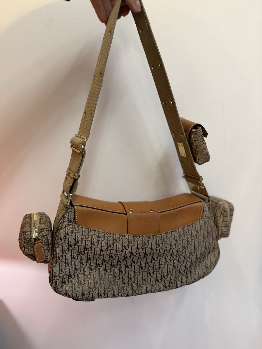 Dior Taschen für Damen: Sac Dior Vintage avec Pochette maniable – Gebraucht aus Lausanne von Mode_350 7