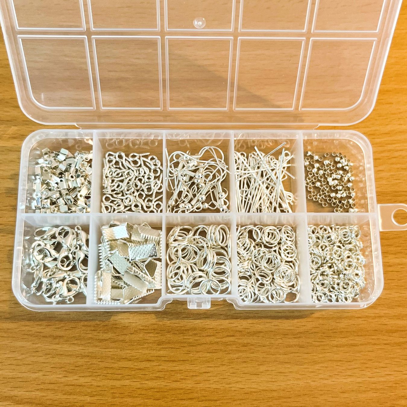 Kit bricolage: Schmucksortierbox mit Zubehörteilen silberfarben – Usato da Amlikon-Bissegg venduto da riestig 2