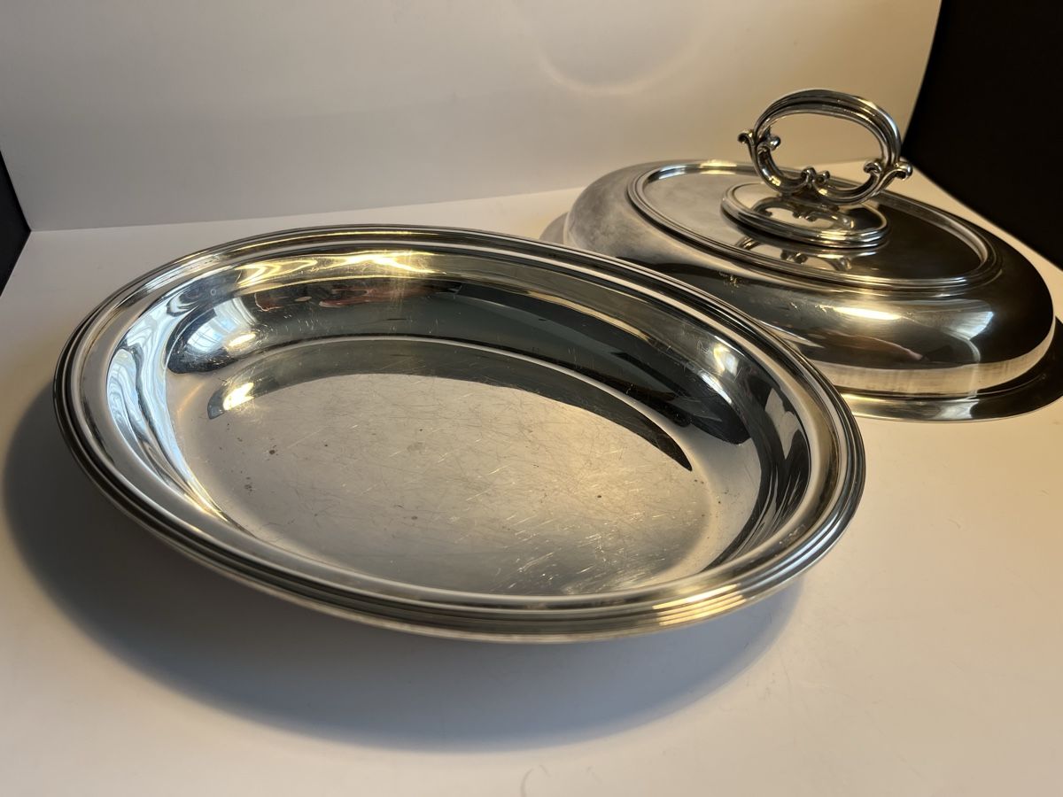 Piatti di portata: Plat de présentation  en métal plaqué argent – Usato da Lausanne venduto da joltei 1