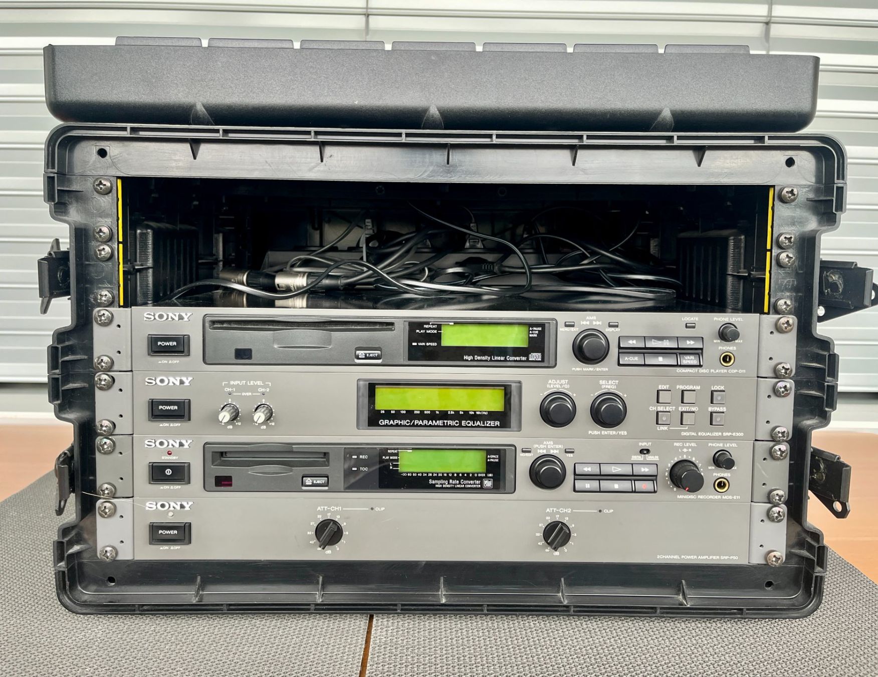 Sony Registratori: Sony Profi-Audio Rack System.  Voll Funktionsfähig. – Usato da Zürich venduto da Dmbz
