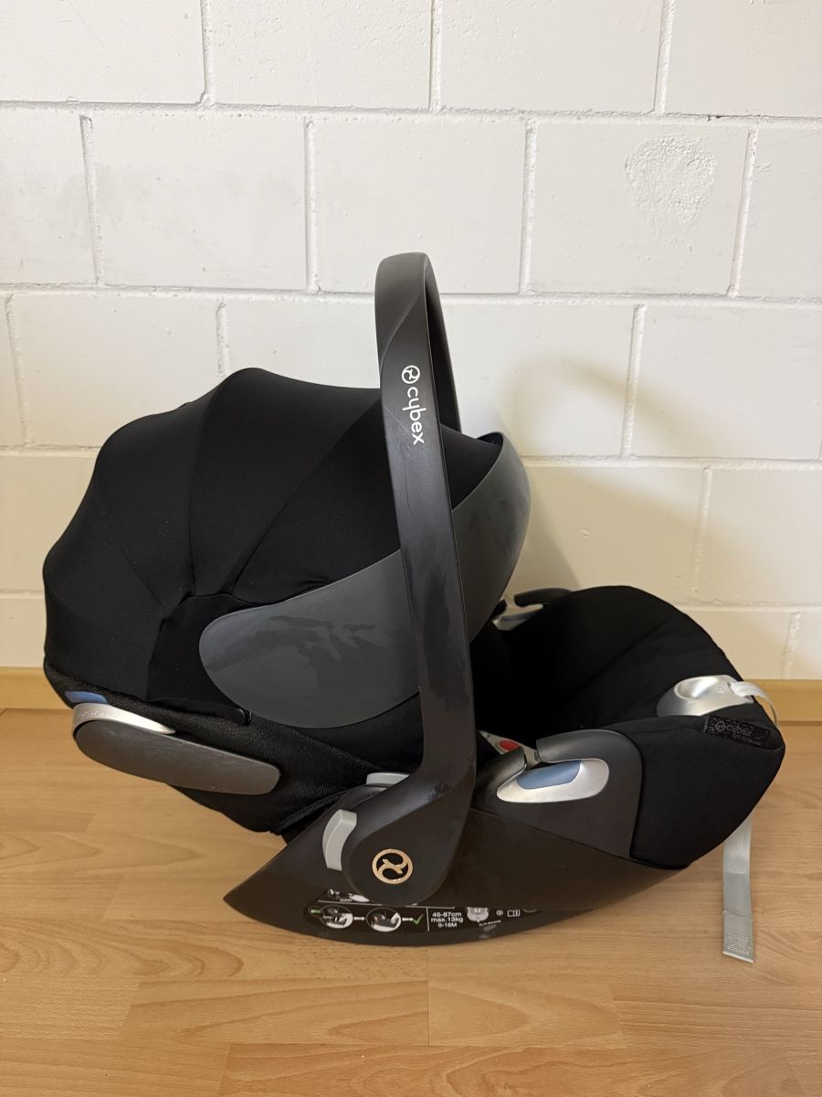 Cybex Seggiolini per auto: Cybex Babyschale Cloud Z i-Size mit Basisstation – Usato da Ipsach venduto da Ma_Nu24