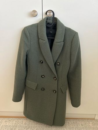 Mango Mantel mint/olivgrün, guter Zustand