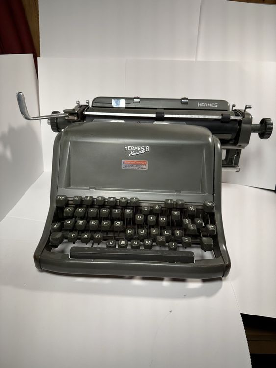 Machine à écrire Hermès Standard 8 made in Switzerland (Gebraucht) in ...