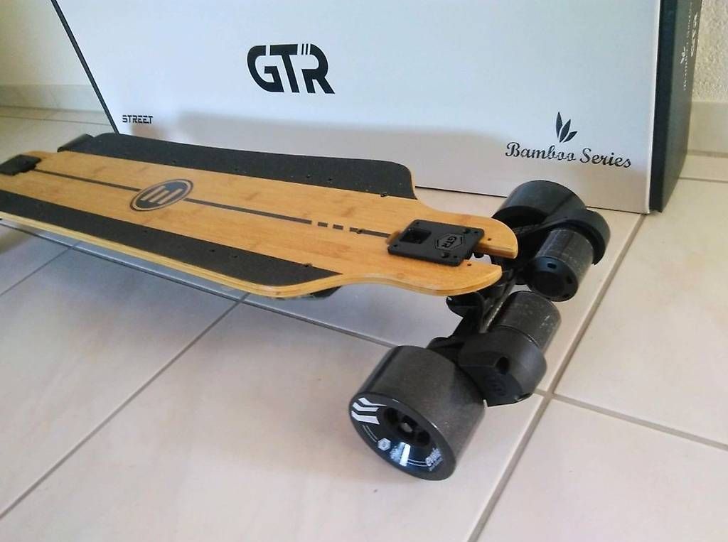 Skateboards: Evolve Bamboo GTR E-Skateboard LED Street Longboard – Usato da Aarau venduto da Zielu 1