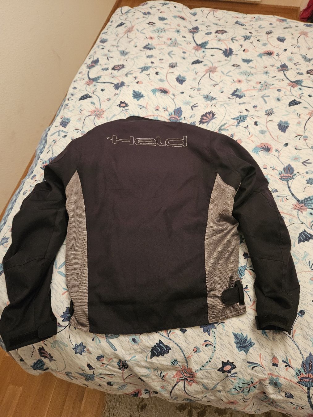 Held Giacche: Schwarze Motorradjacke von Held grösse L – Usato da Basel venduto da fragolina08 1