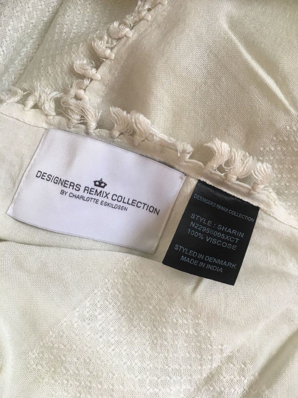 Foulard & Sciarpe: Foulard – Usato da Zürich venduto da Chanelle07 4