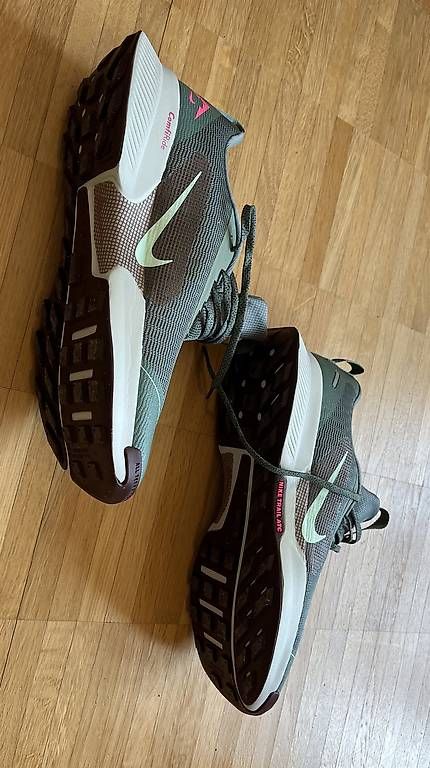 Nike Scarpe da uomo: Nike Juniper Trail 3 (44/US 10) – Nuovo e nell'imballaggio originale da Zürich venduto da settemic 1