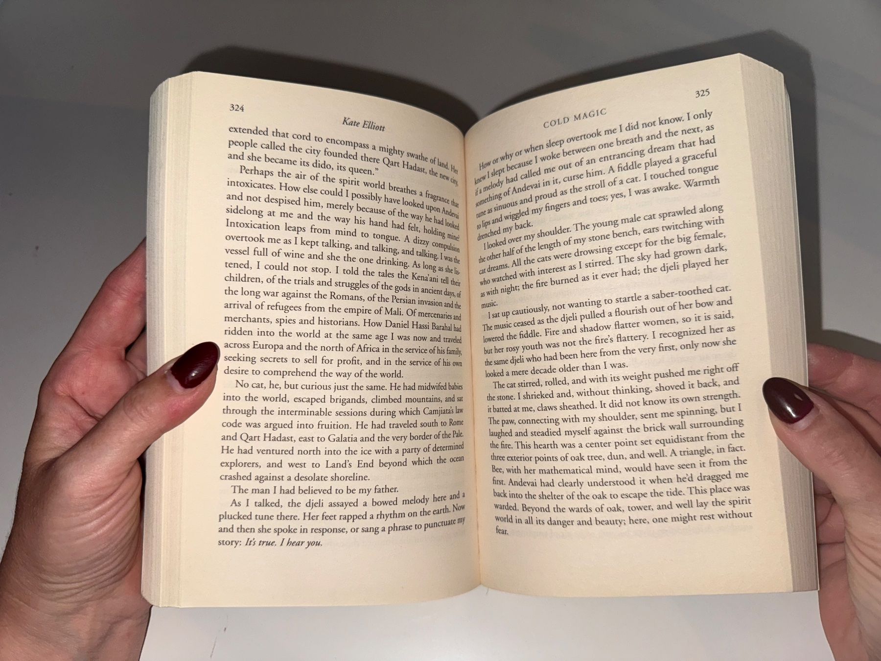 Libri: NOVEL: Kate Elliott, Cold Magic – Usato da Grosswangen venduto da English_books 7