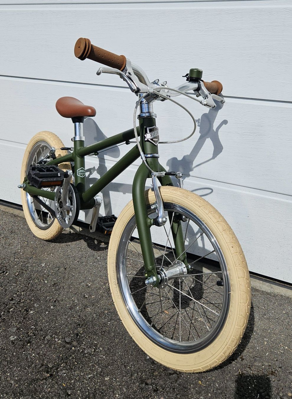 Siech Biciclette: Kindervelo Siech 16"' in Army Green – Nuovo (secondo la descrizione) da Hedingen venduto da spezialknallfrosch