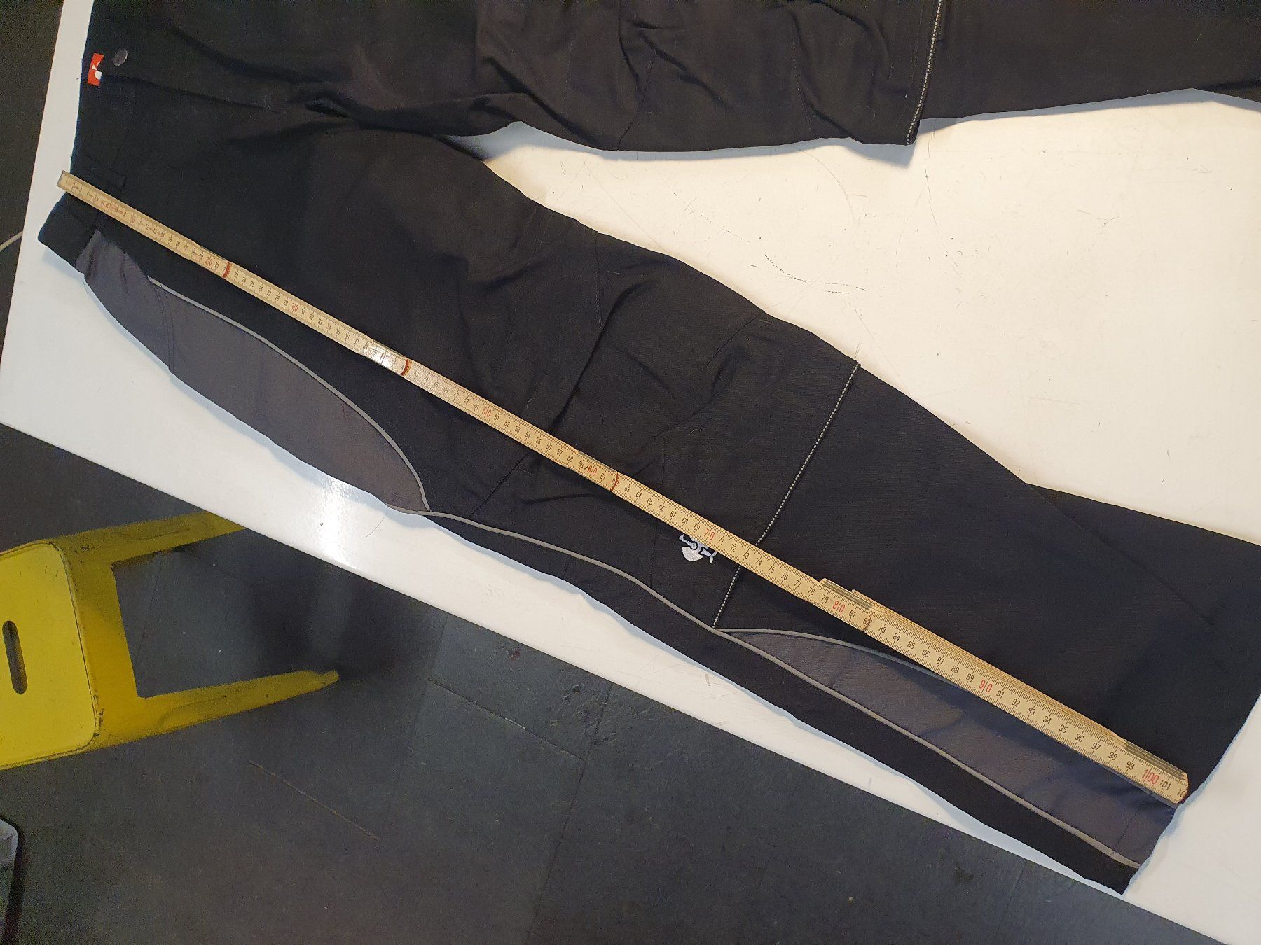 Engelbert Strauss Pantalons: Strauss Arbeitshose grösse 46 – D'occasion à Zürich par loosebone 1