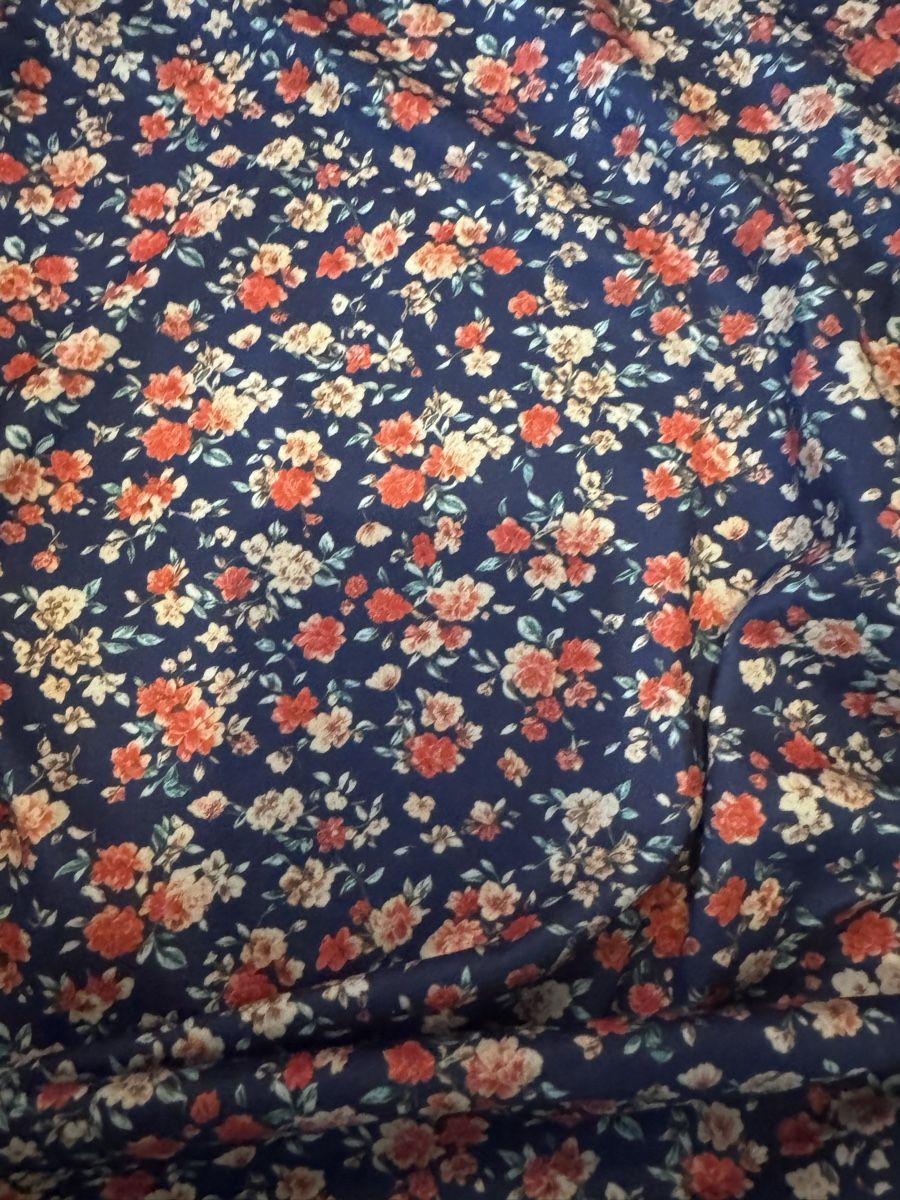 T-Shirts: Langarmshirt mit Blumenmuster – Neu (gemäss Beschreibung) aus Muotathal von mianyc 1