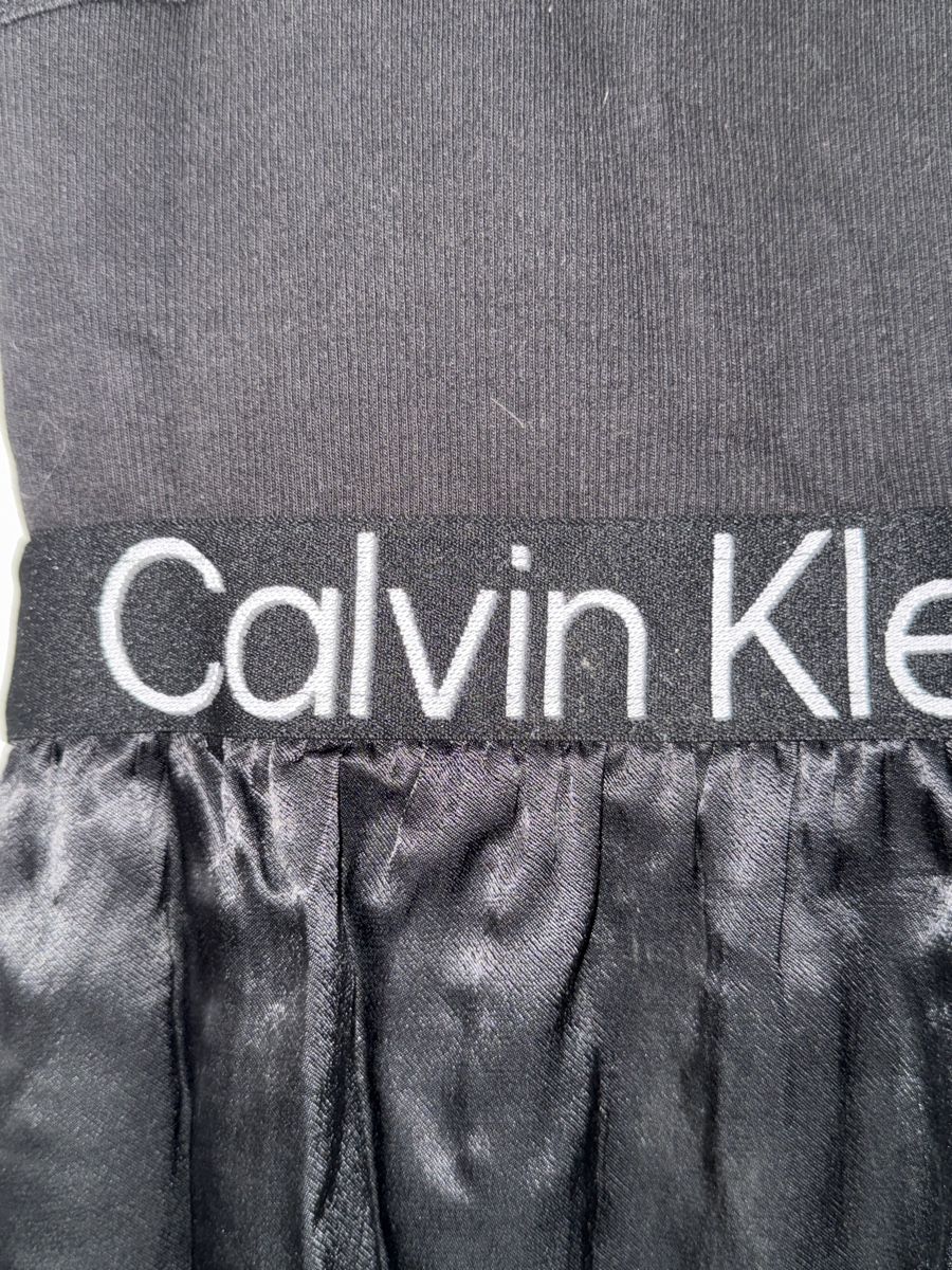 Vestiti: Schwarzes Calvin-Klein-Kleid – Nuovo (secondo la descrizione) da Schlieren venduto da kle_dis 2
