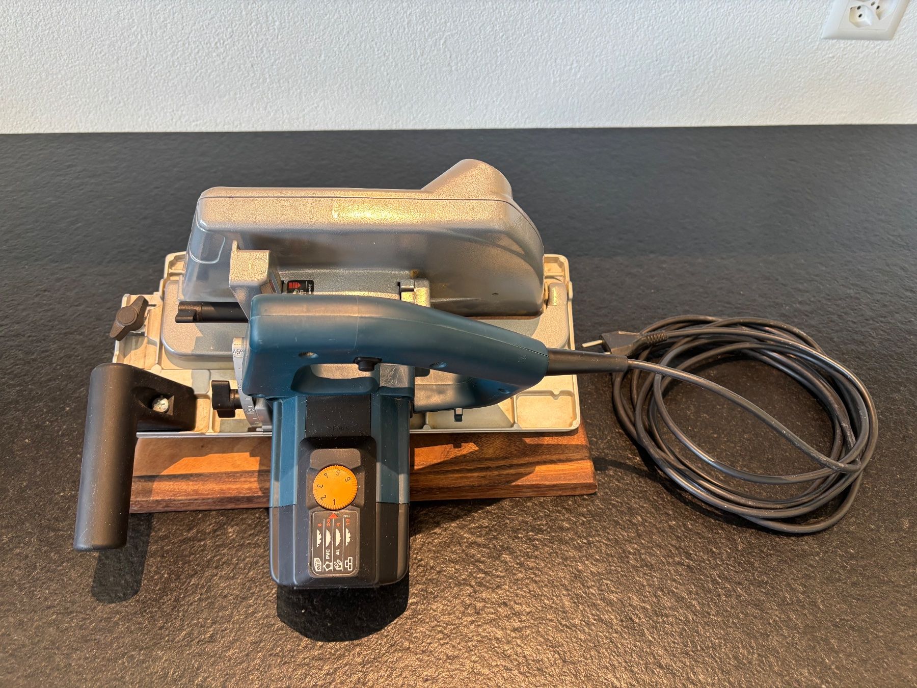 Bosch Seghe: Bosch GKS 66 CE Handkreissäge – Usato da St. Pantaleon venduto da McIntosh01 2
