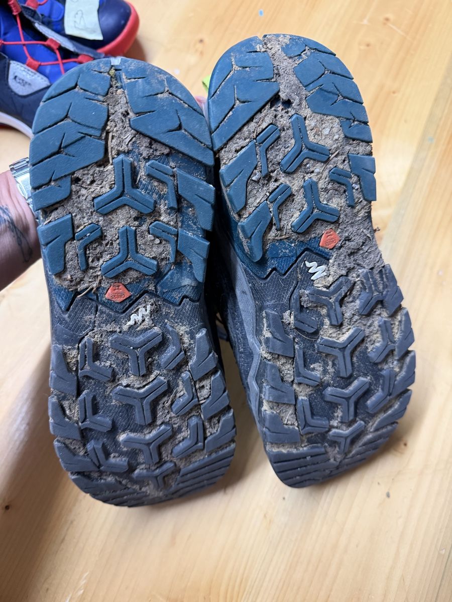 Chaussures garçon: Quechua Trekkingschuhe, Grösse 38, gebraucht – D'occasion à Mosnang par Dojajolele 3