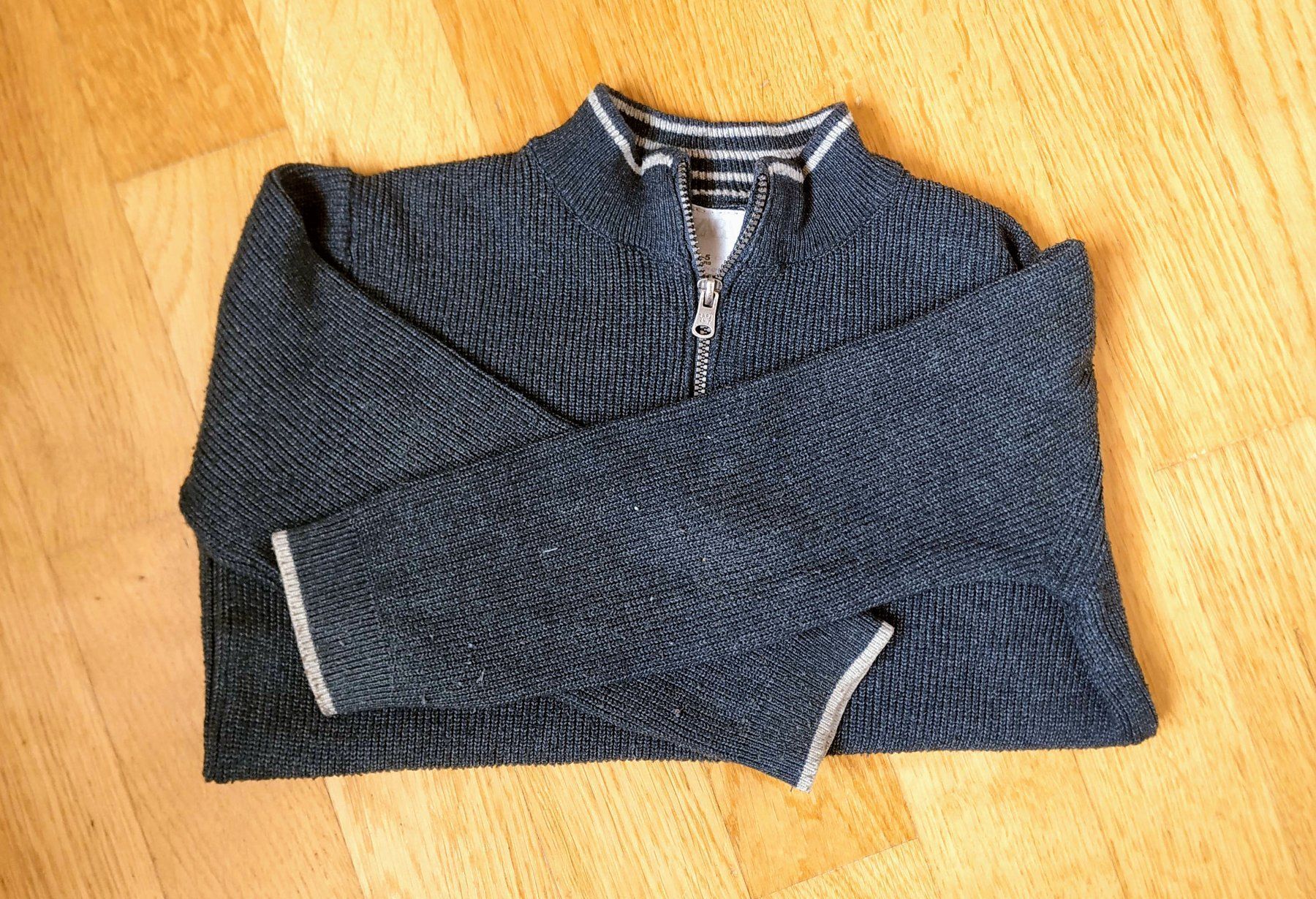 Zara Pullover & Sweatshirts: Pull bleu Zara T 110 (4-5ans) – Gebraucht aus Carouge GE von for_8yym 3