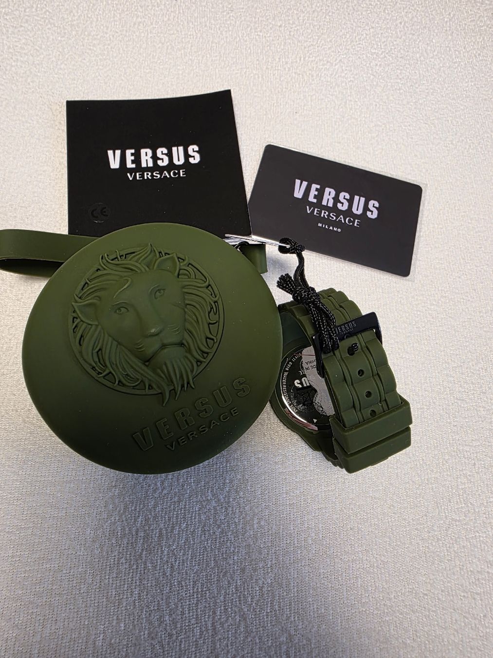 Versace Orologi: Versus Versace Herren , Neu & OVP – Nuovo e nell'imballaggio originale da Amriswil venduto da newschweiz 1