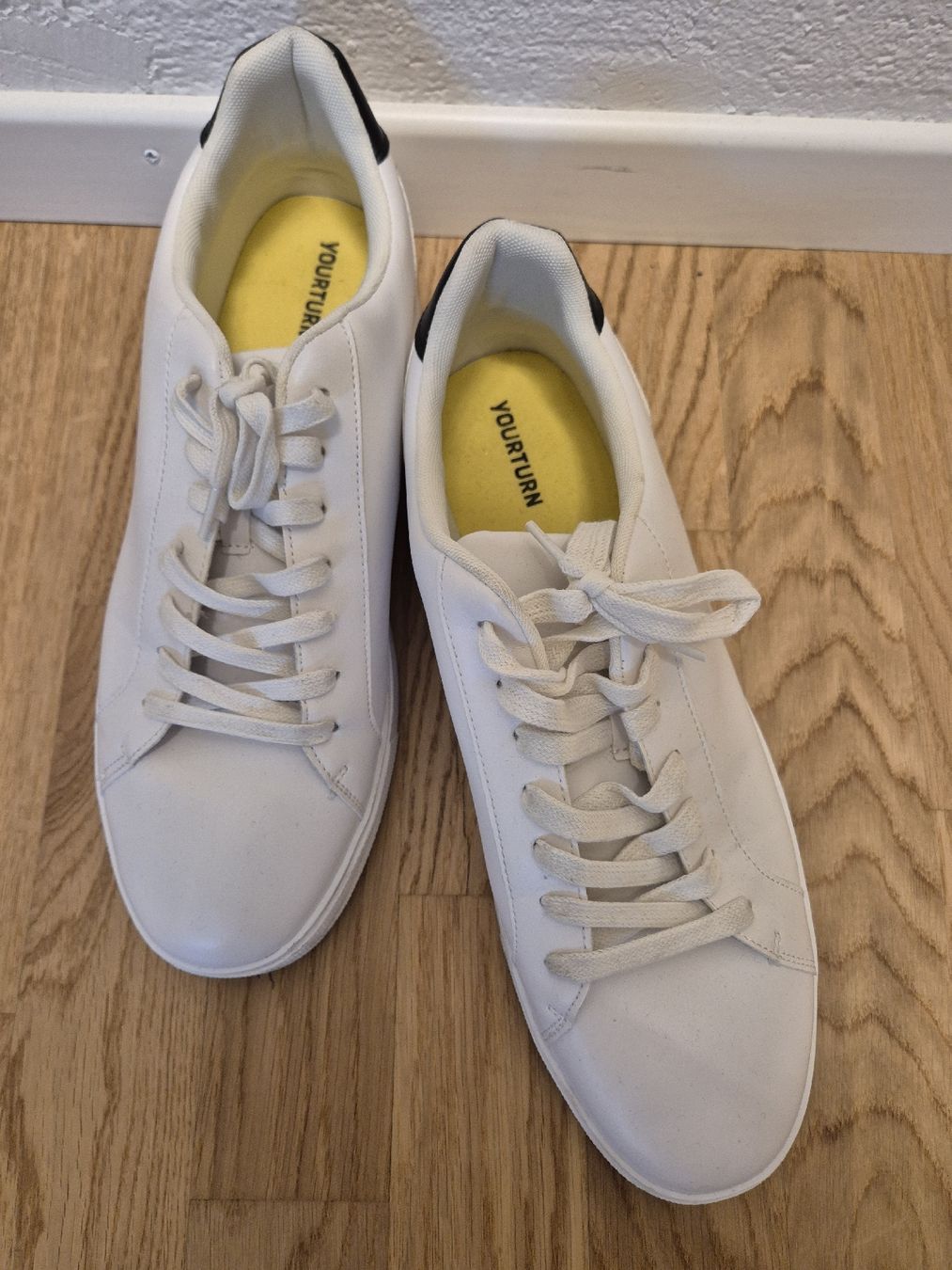 Scarpe da uomo: Herren Sneaker, Grösse 48 – Usato da Dietikon venduto da michelle.1983