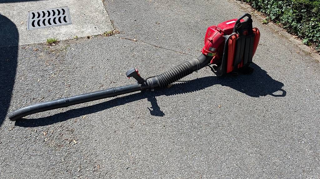 Soffiatori & Aspiratori per foglie: Souffleuse  – Usato da Mies venduto da roc_h5m5