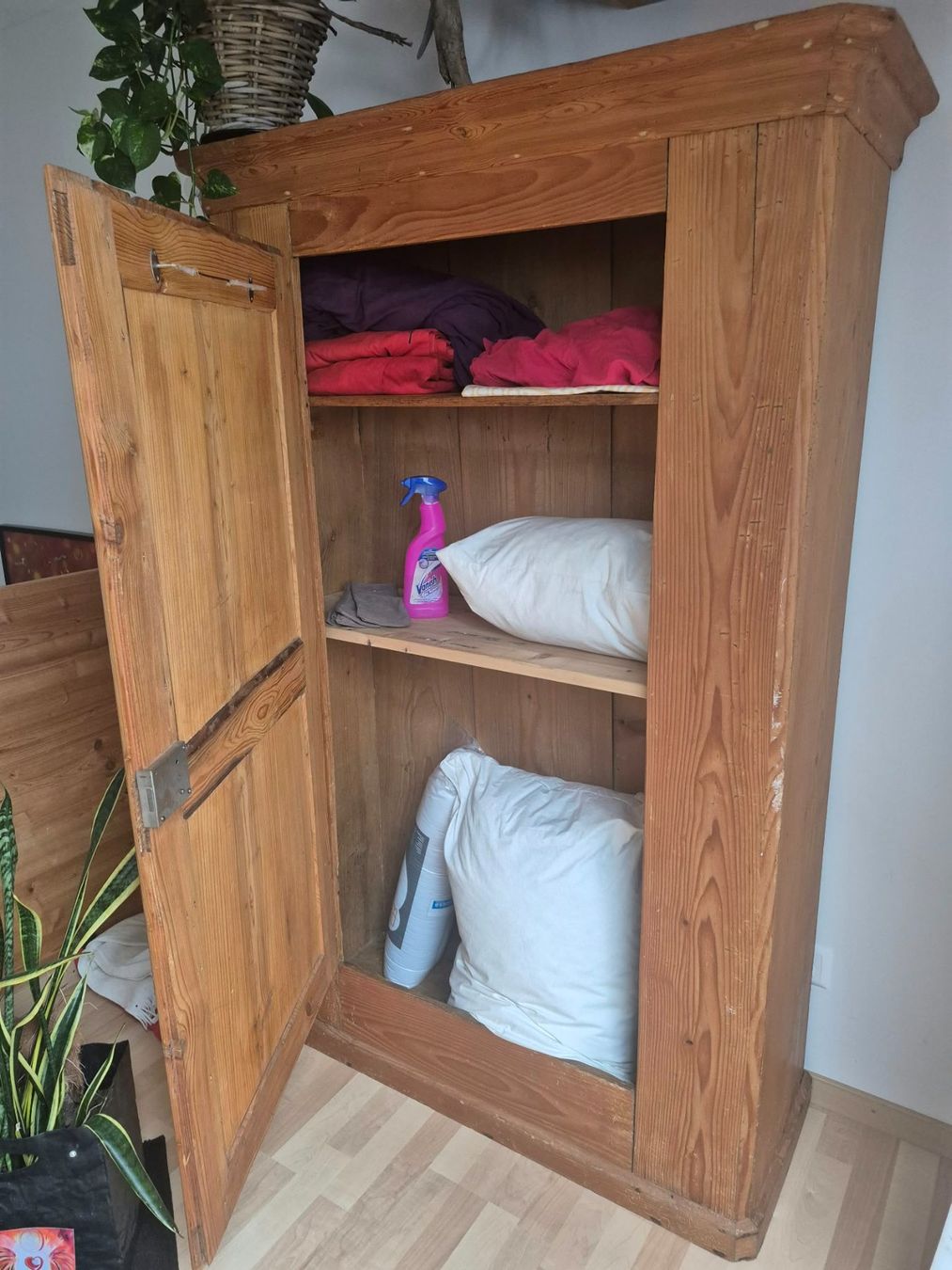 Armadi: Antiker Schrank – Usato da Gränichen venduto da cecilia06 1
