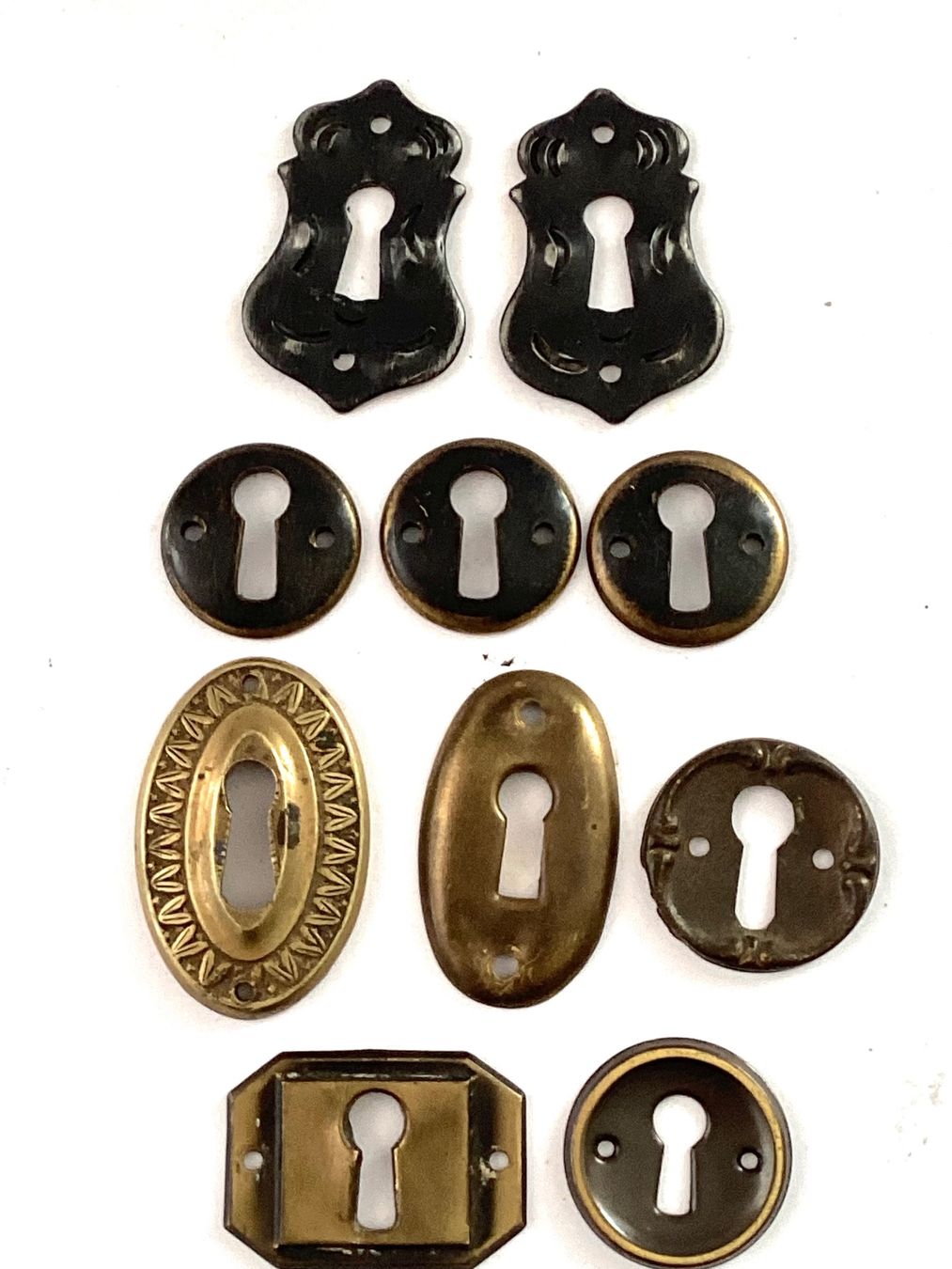 Ferramenta: 10 Möbelschilder Messing, Eisen, Schublade, Türe ,etc. – Usato da Eglisau venduto da mar_5rn2