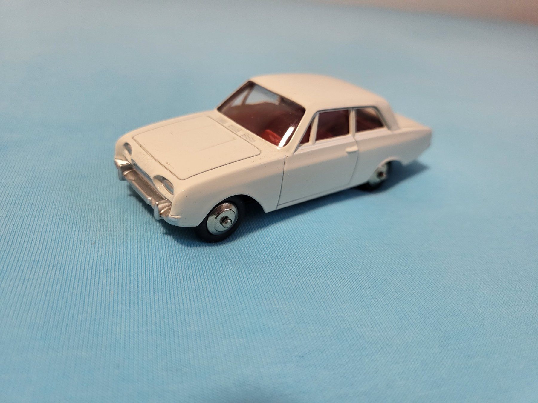 Ford Modellini d'auto: Ford Taunus 17M, Weiss – Nuovo (secondo la descrizione) da Glattbrugg venduto da PhilKrill