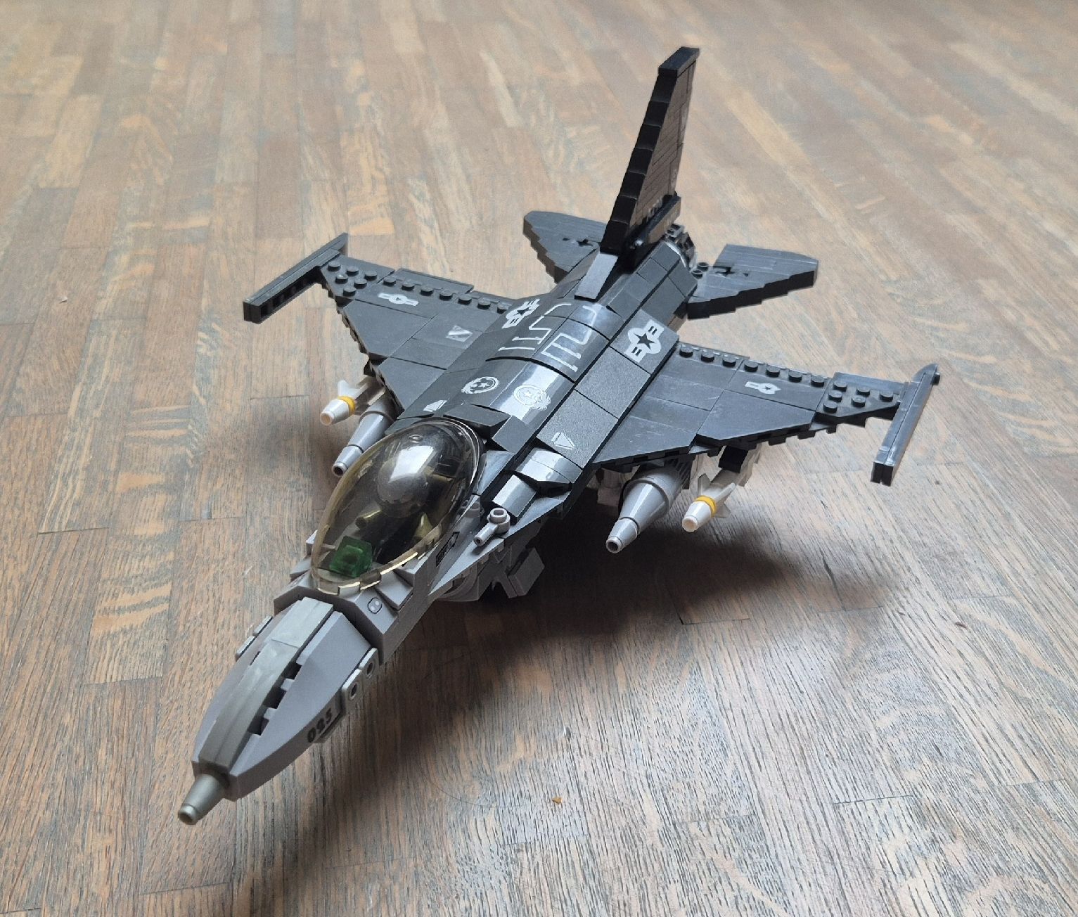 Lego Jouets: Lego Jet – D'occasion à Münsingen par maruzo