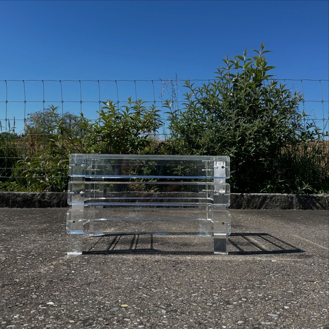Tavoli: Vintage Plexiglas Beistelltisch – Usato da Zürich venduto da frauflufelberg 2