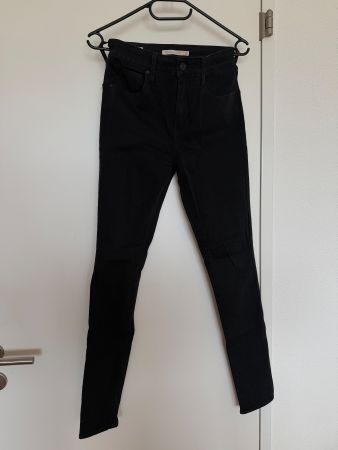 Levis 721 High Rise Skinny 25 (XS/S) schwarz Jeans -wie NEU!