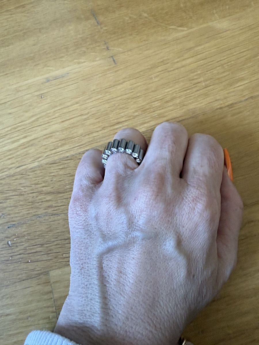 Swarovski Ringe: Swarovski Ring mit Schmucksteinen Silberfarben Grösse 52 – Gebraucht aus Richterswil von cobruetsch 3
