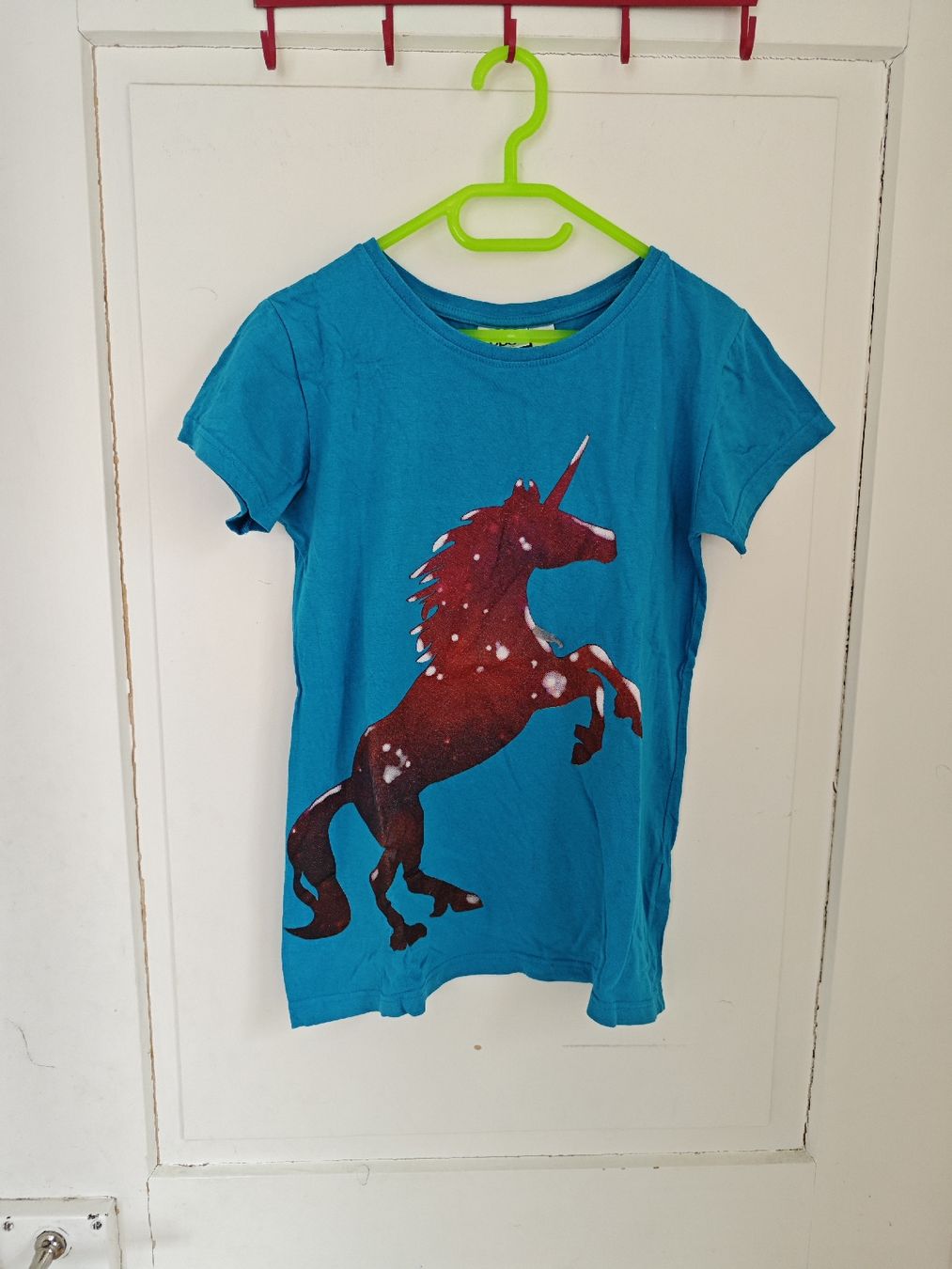 Blusen, T-Shirts & Tops: T-Shirt Gr 146/152 – Gebraucht aus Winterthur von Shorna