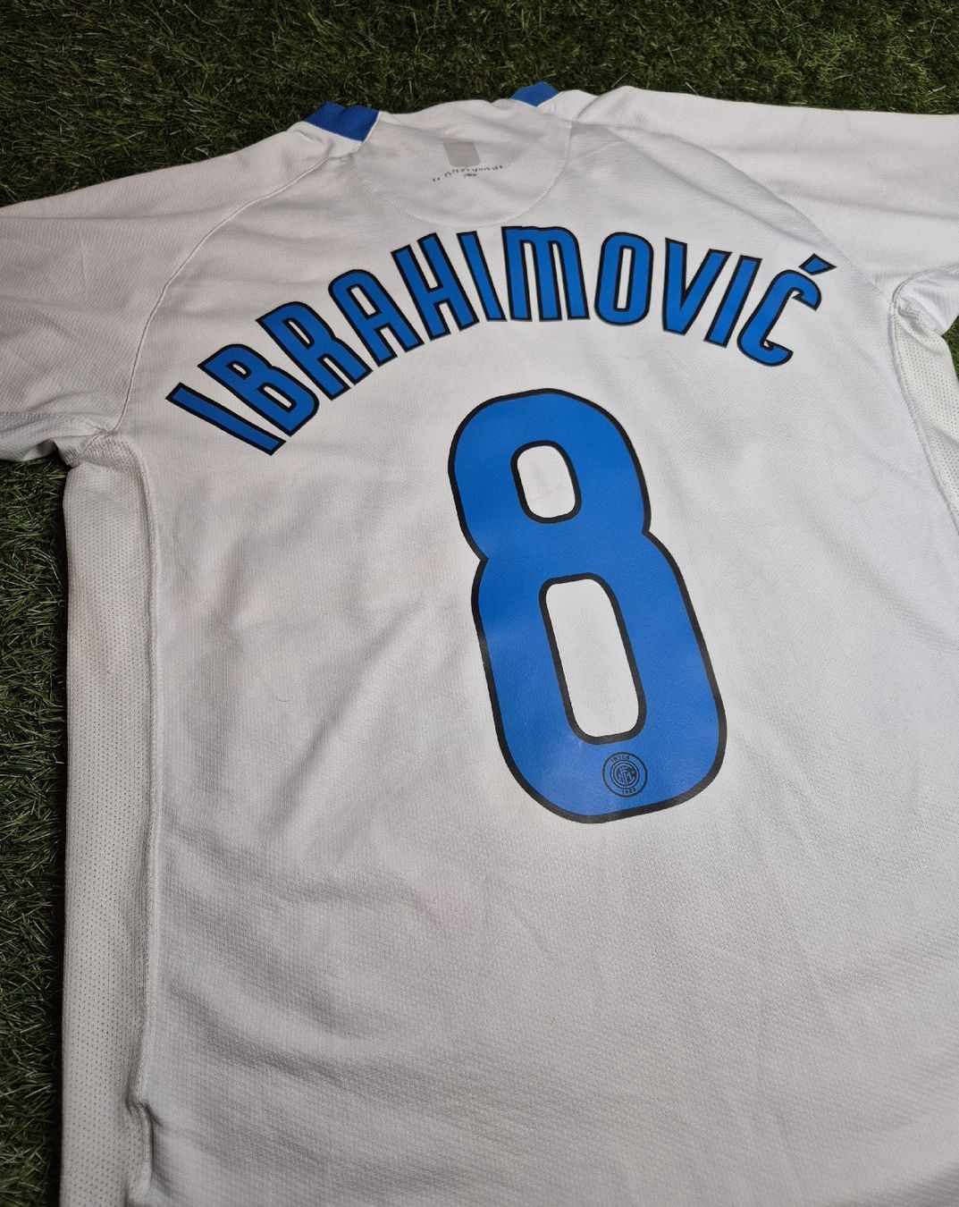 Nike Canottiere & Pantaloni: Inter 06/07 Trikot Away #8 Ibrahimovic Original M – Usato da Birr venduto da Hombrero 1