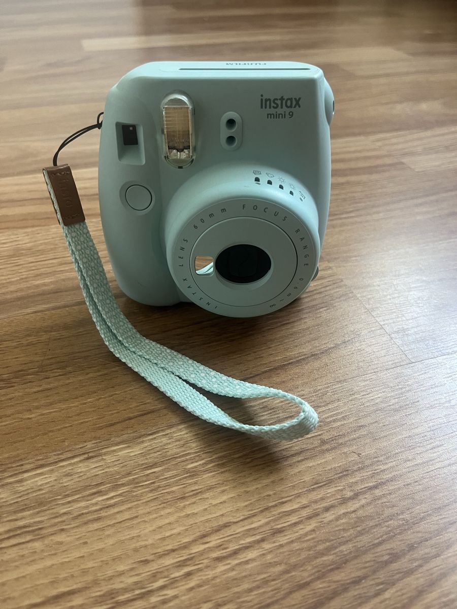 Fujifilm Fotocamera: Fujifilm Instax Mini 9 Sofortbildkamera hellblau, gebraucht – Nuovo (secondo la descrizione) da Rheineck venduto da CS992000 1