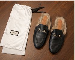 Gucci Mokassins schwarz mit Fell Grösse 39, guter Zustand