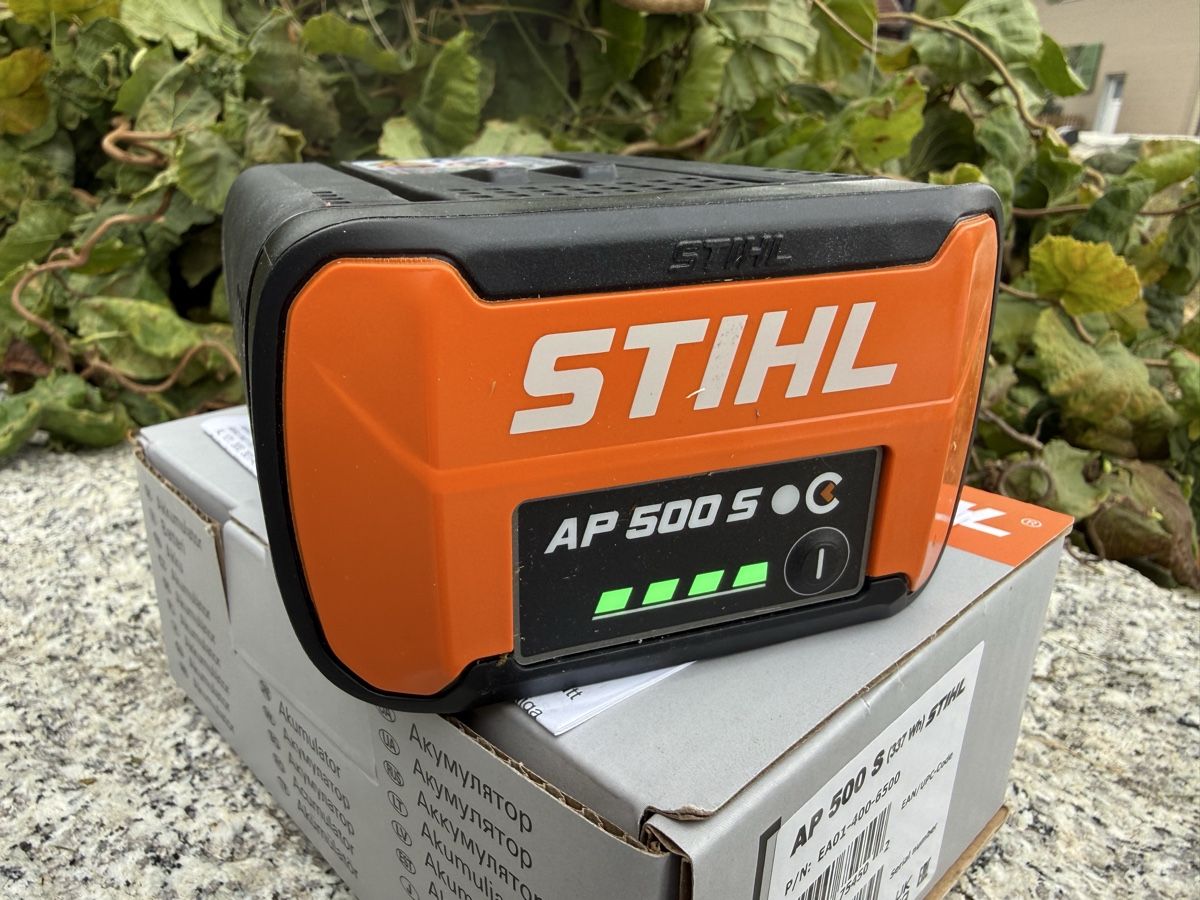 Stihl Caricatori & Batterie: STIHL Akku AP 500S – Usato da Roggwil BE venduto da fengshui