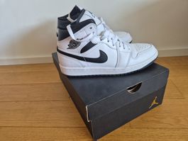 NIKE Air Jordan NEUF taille 40
