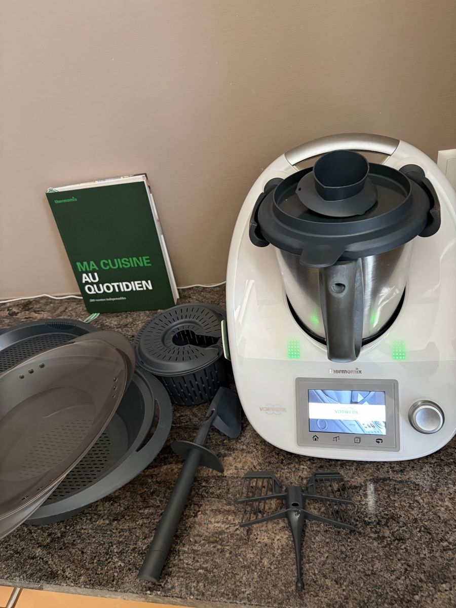 Thermomix Appareils de cuisine: Thermomix TM5 – D'occasion à Sorens par purpureta